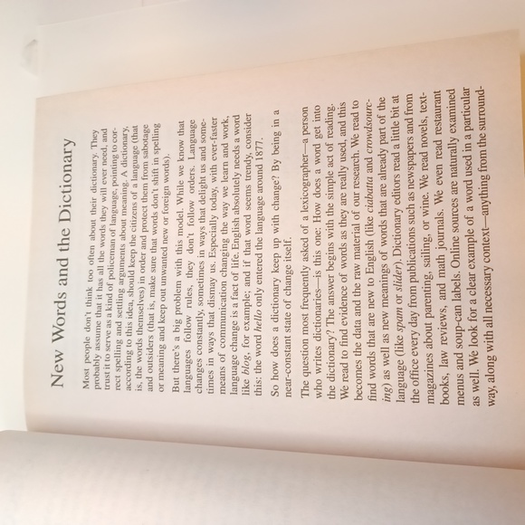 Webster's New Explorer Large Print Dictionary. Third Edition - Picture 9 of 9